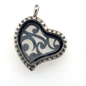 Estate Silver Tone Filigree Glass Heart Locket Pendant No Chain 10g Vintage